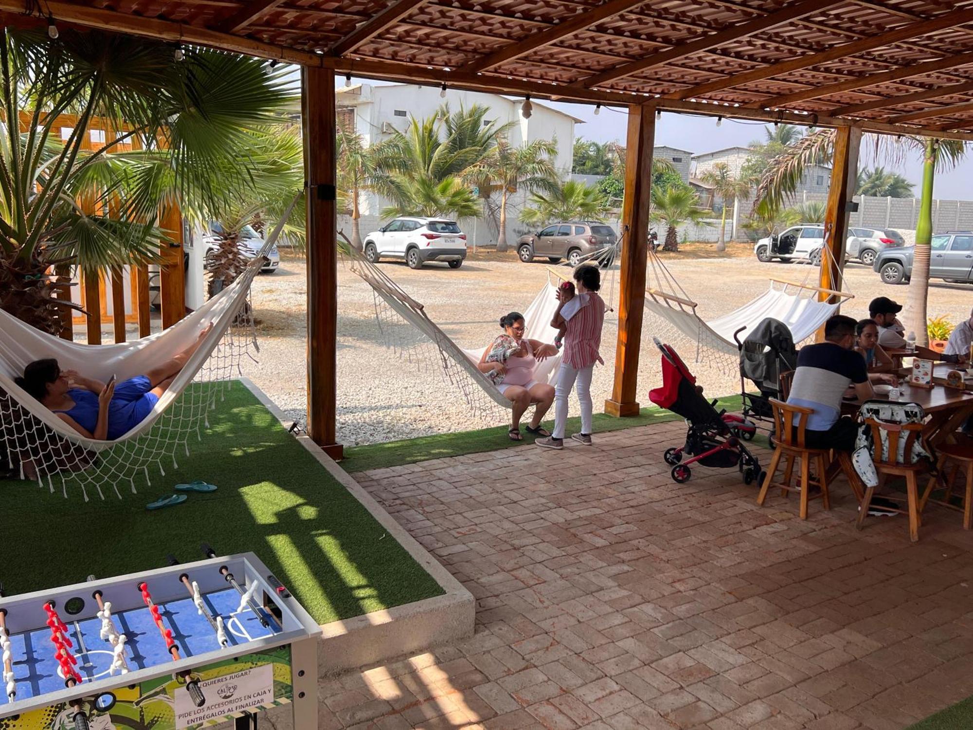 Ohana Beach Hotel Playas Buitenkant foto