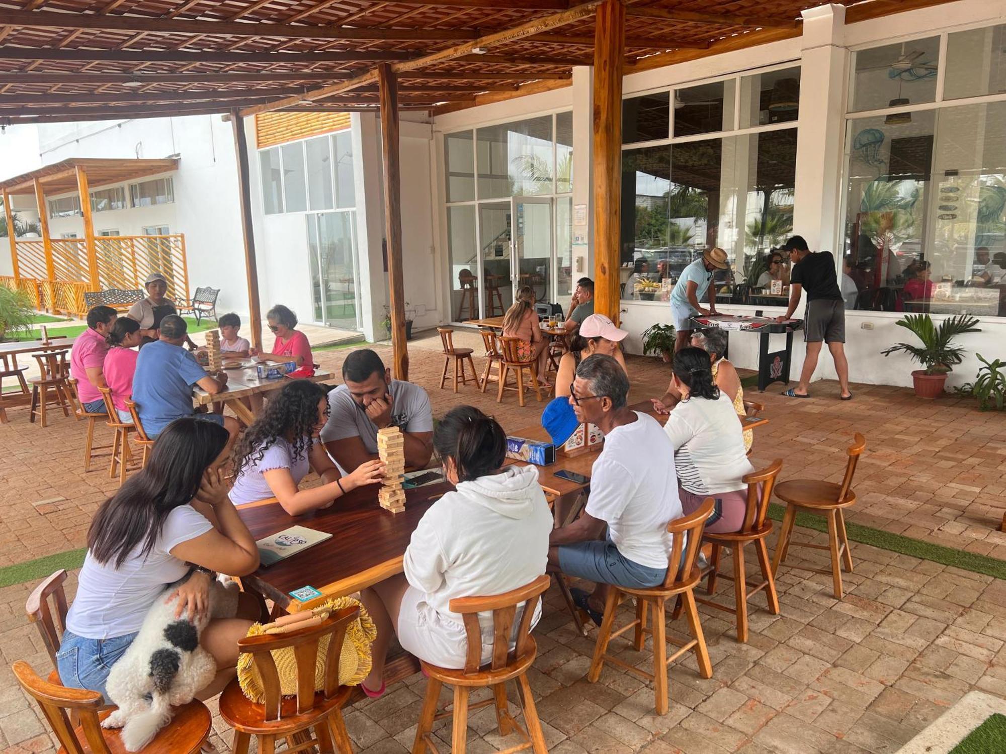 Ohana Beach Hotel Playas Buitenkant foto