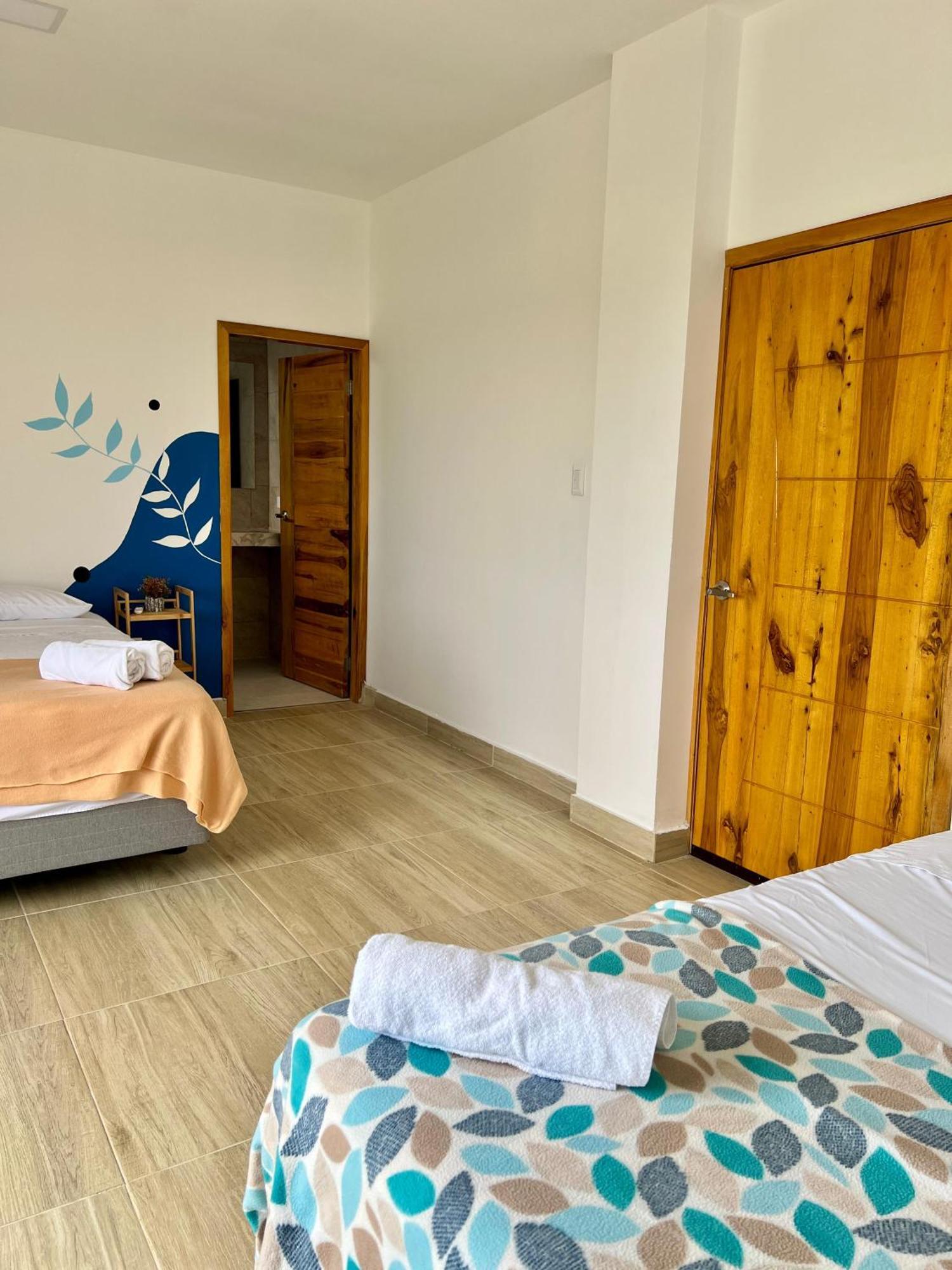 Ohana Beach Hotel Playas Buitenkant foto